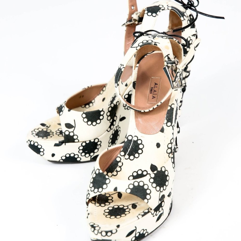 Alaia Floral Wedge